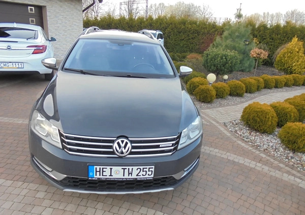 Volkswagen Passat cena 42200 przebieg: 289000, rok produkcji 2014 z Mogilno małe 667